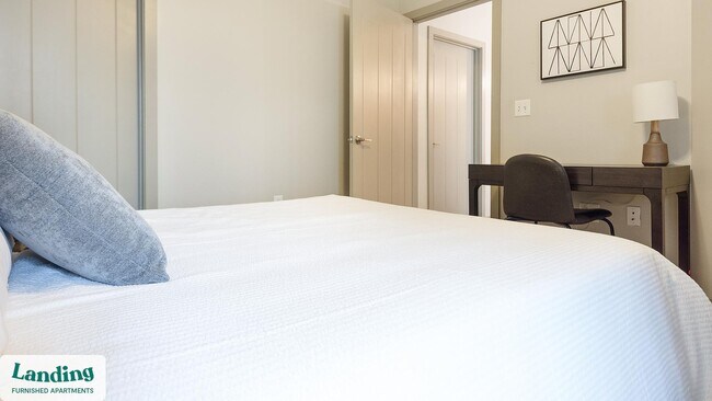 Foto del edificio - 5800 Highlands Plaza Dr