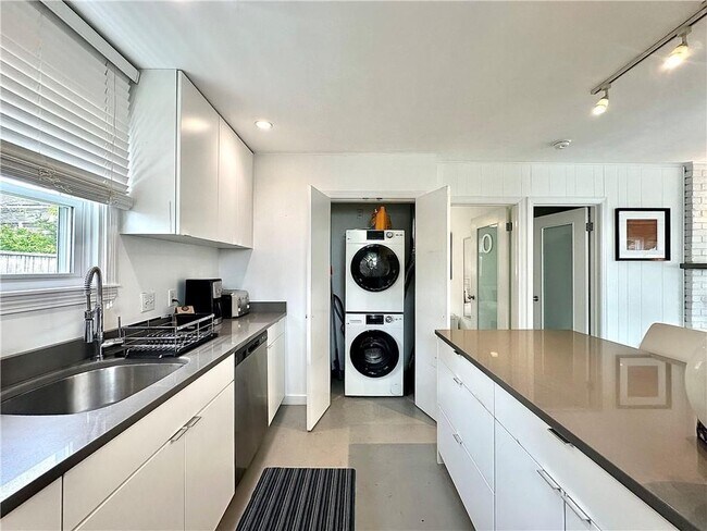 Foto del edificio - 101 Briarwood Avenue, B