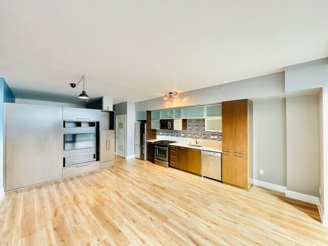 Foto del edificio - Elegant Belltown Condo with Open Floor Pla...