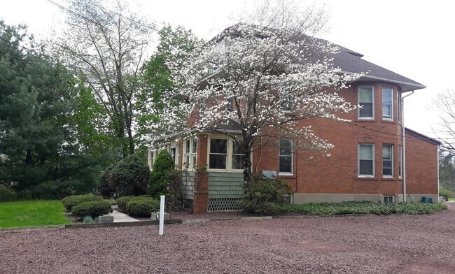 Foto del edificio - 48 Bustleton Pike