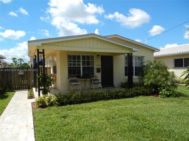 Foto del edificio - 1738 Rodman St