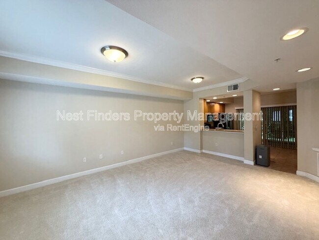 Foto del edificio - 9745 Touchton Rd