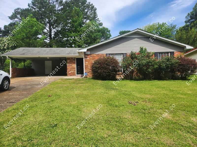 Primary Photo - 457 Pemberton Dr