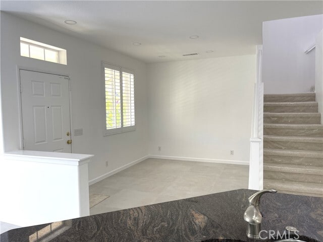 Building Photo - 14 Destino Way