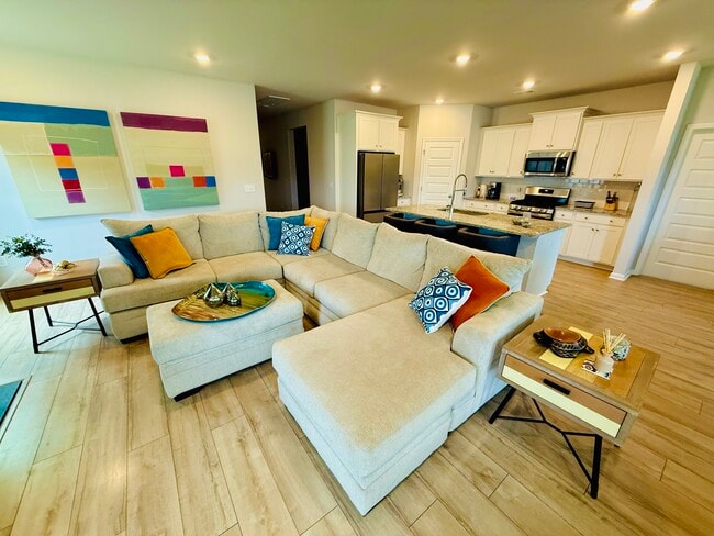 Building Photo - 4084 Da Vinci Dr
