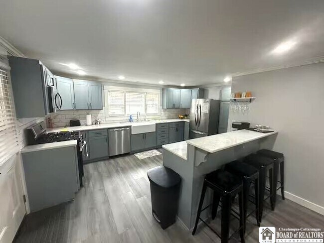 Foto del edificio - 41 Butler Ave