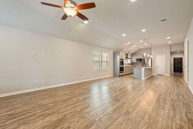 Foto del edificio - Welcome Home to Comfort, Charm & a Touch of Sparkle in Pflugerville!