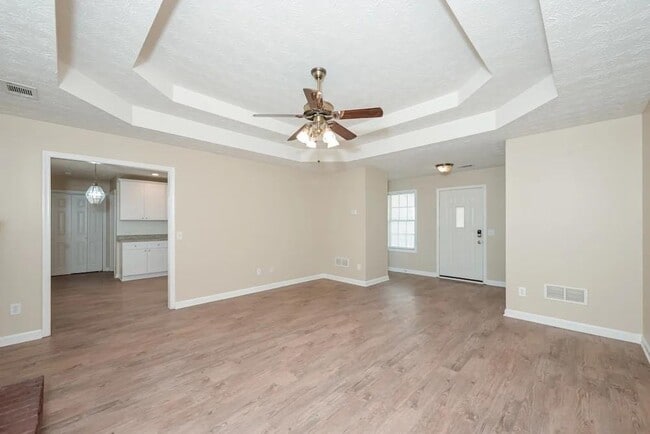 Building Photo - 2991 Lenora Springs Dr