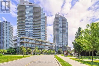 Building Photo - 2240 Lake Shore Blvd W