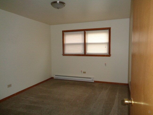 Building Photo - 11934 S Ridgeway Ave