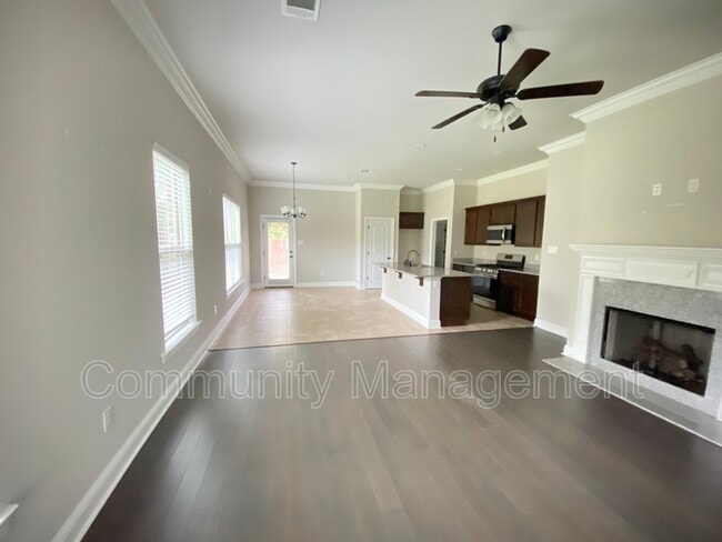 Building Photo - 12108 Grand Wood Ave