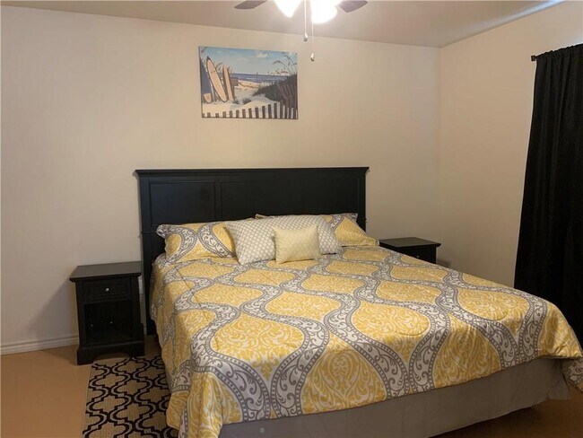 Foto del edificio - 117 Gillespie Ln