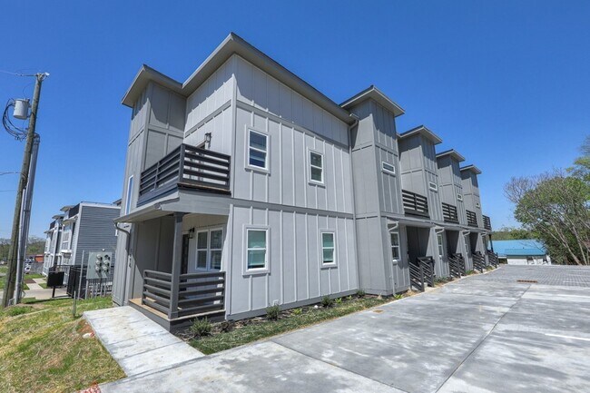 Building Photo - 109 Duke Street Unit E