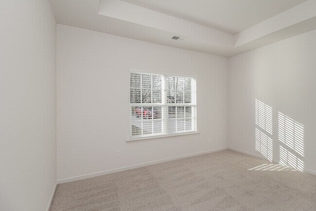 Building Photo - 511 E Maine Ave, Bessemer City, NC