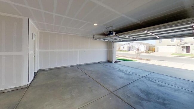 Building Photo - 710 Jessie Dr