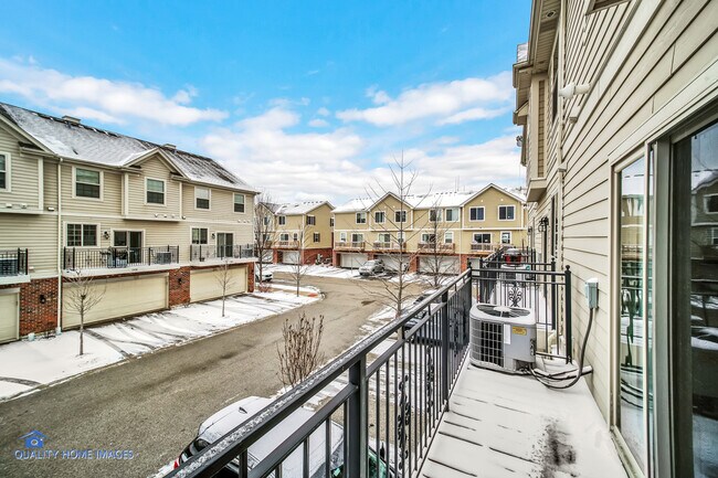 Building Photo - 1515 Lakeridge Ct