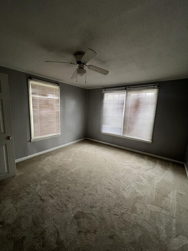 Foto del edificio - 1601 Crest Ave