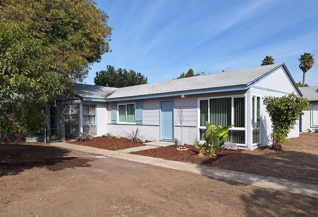 Foto del edificio - 4942 Clairemont Dr