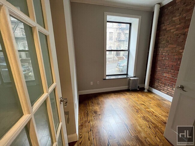 Foto del edificio - W 103RD ST.
