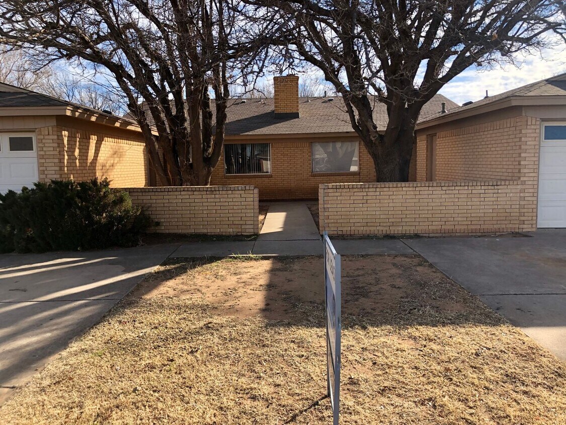 606 N Elkhart Ave Unit A, Lubbock, TX 79416 Room for Rent in Lubbock