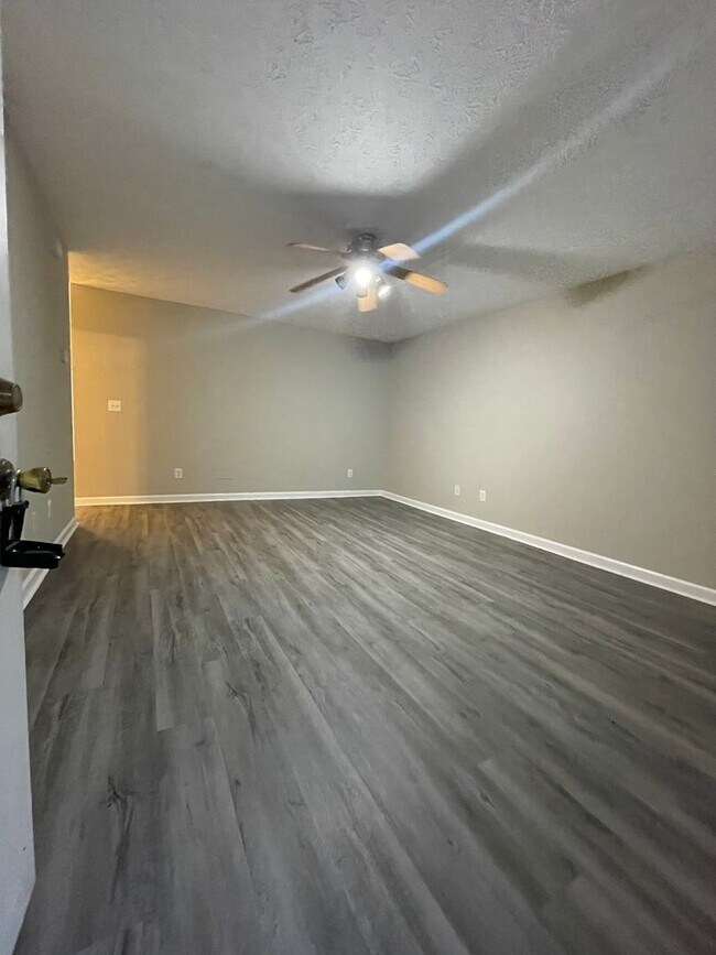 Foto del edificio - 2 bedroom 2 bath ranch Duplex in Douglasville, GA