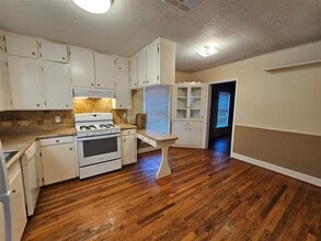 Building Photo - 603 Landrum