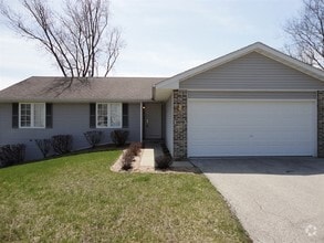 Building Photo - 2079 Charnwood Ct