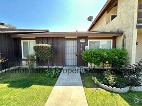 Building Photo - 1001 Nimrod Ct
