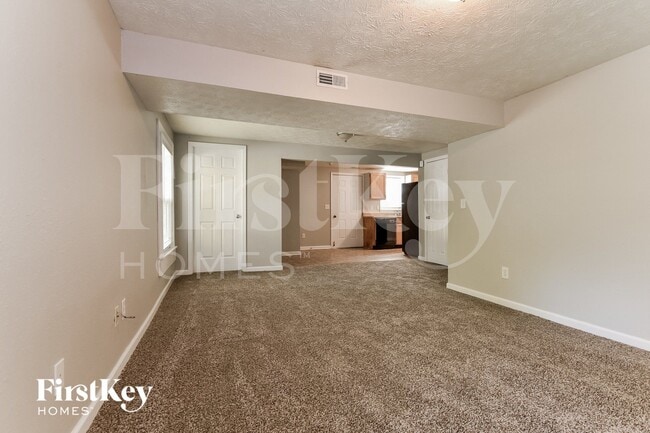 Building Photo - 2229 W 58th St