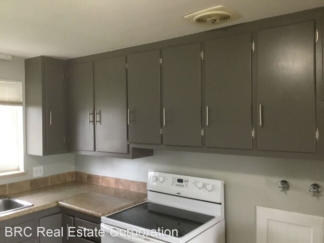 Building Photo - 1 br, 1 bath Apartment - 6700 West 37th Place