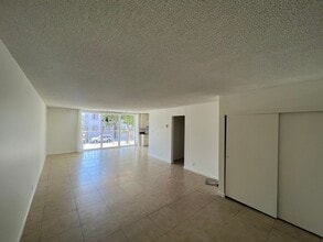 Building Photo - 545 Chestnut Ave