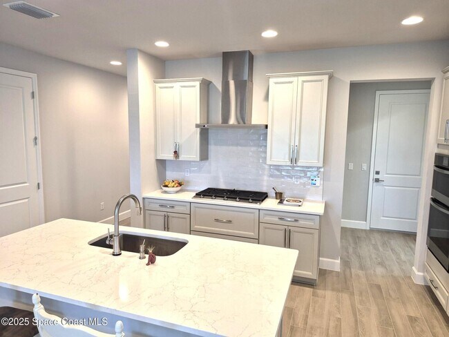 Building Photo - 2779 Pangea Cir