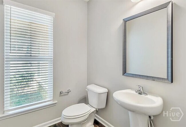 Foto del edificio - 134 Ainsdale Dr