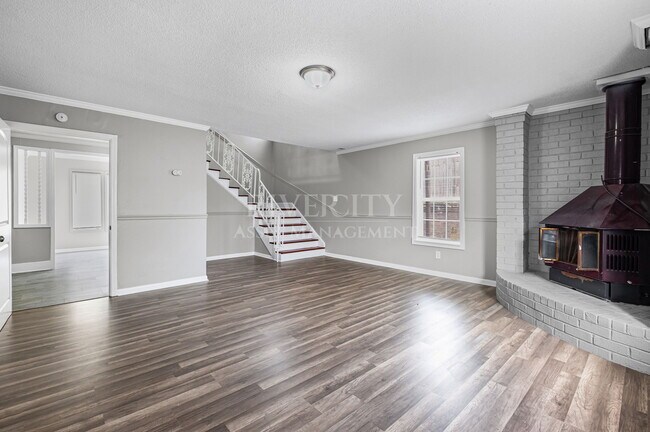 Building Photo - 42 Bonita Ave