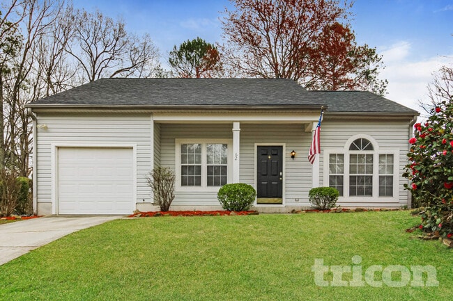 Building Photo - 62 Sweet Thorne Cir