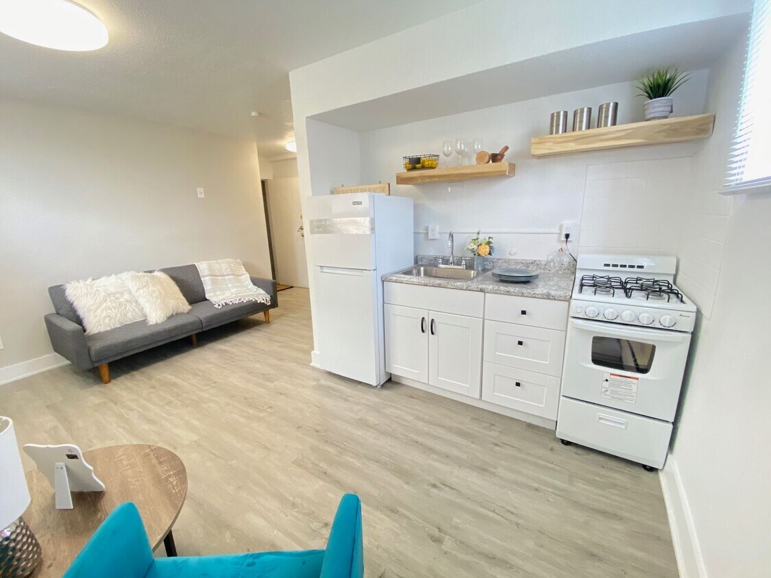 Foto principal - Highland Park Apartments | Studio