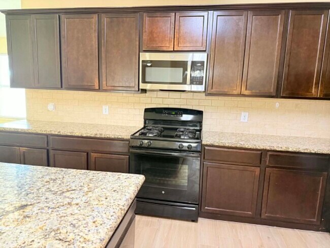 Foto del edificio - 9315 Claystone Ln