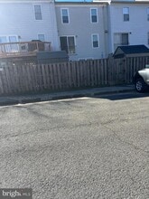 Building Photo - 14684 Cloverdale Rd