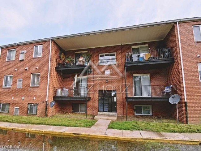 Foto del edificio - 4302 Seminole Ave