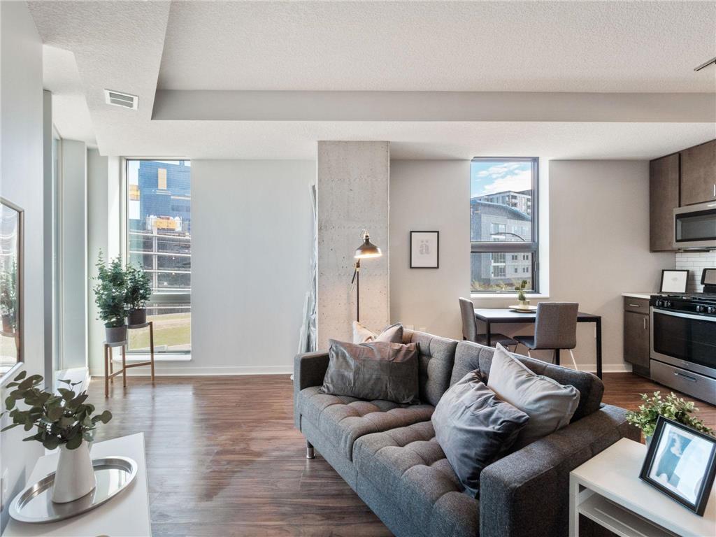 Foto principal - 811 Washington Ave S
