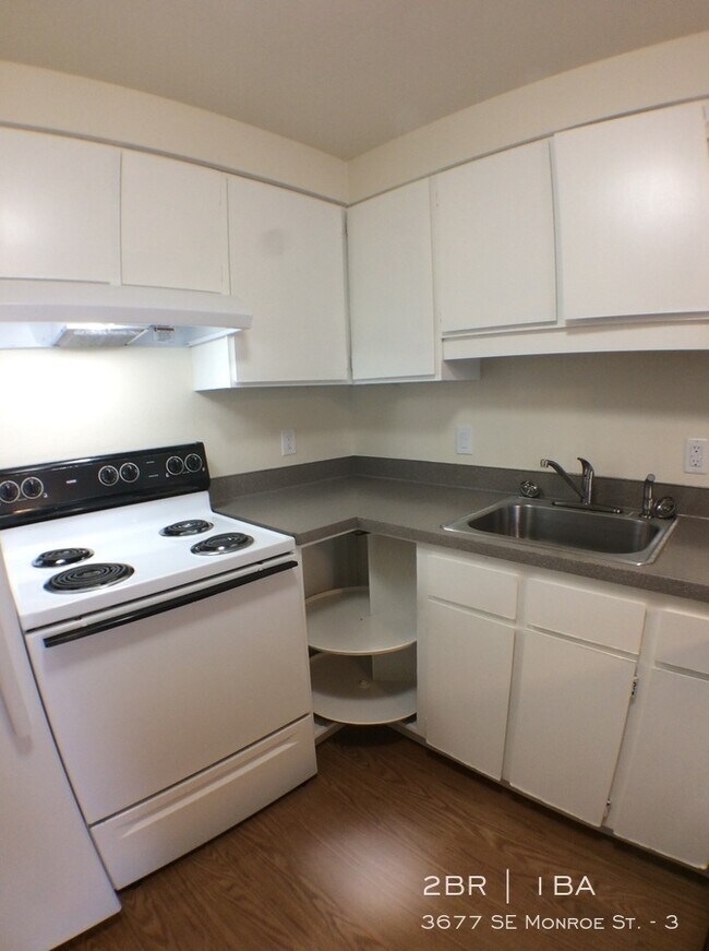 Foto del edificio - 3677 SE Monroe St