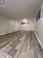 Building Photo - 843 Cedarbrae Ave