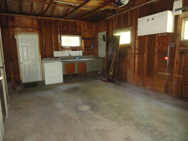 Building Photo - 7896 Wilderness Dr
