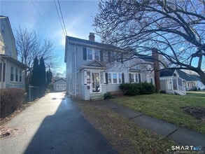 Building Photo - 71 Fennbrook Rd