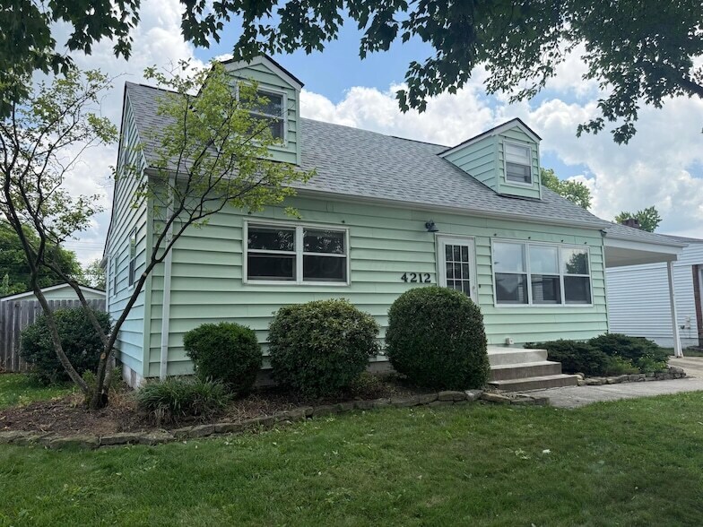 Foto principal - 4212 Beechgrove Dr