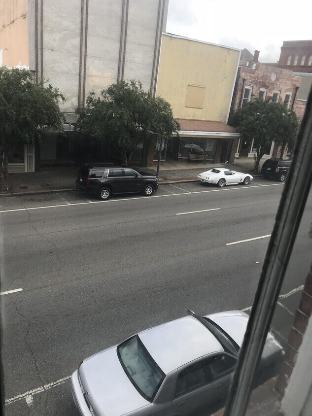 Foto del edificio - 224 W Lamar St