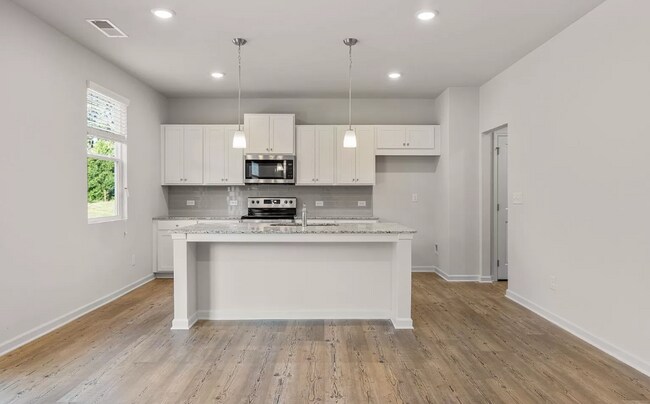 Foto del edificio - Gorgeous BRAND-NEW home in Lawrenceville!