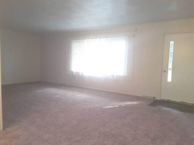 Foto del edificio - 3 Bedroom Ranch with River View in Jim Tow...