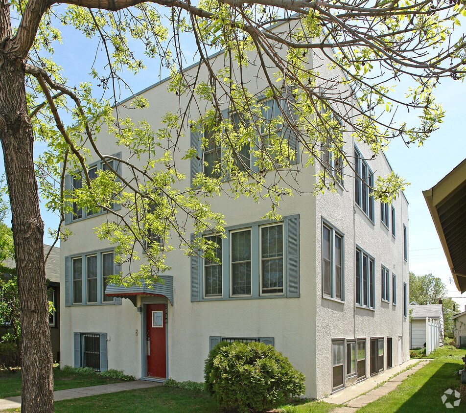 Foto principal - 1530 Concordia Ave