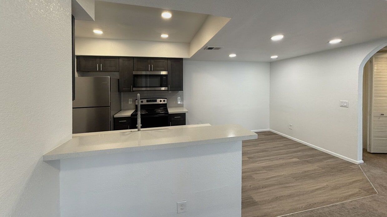 Photo - Woodcrest Apartments